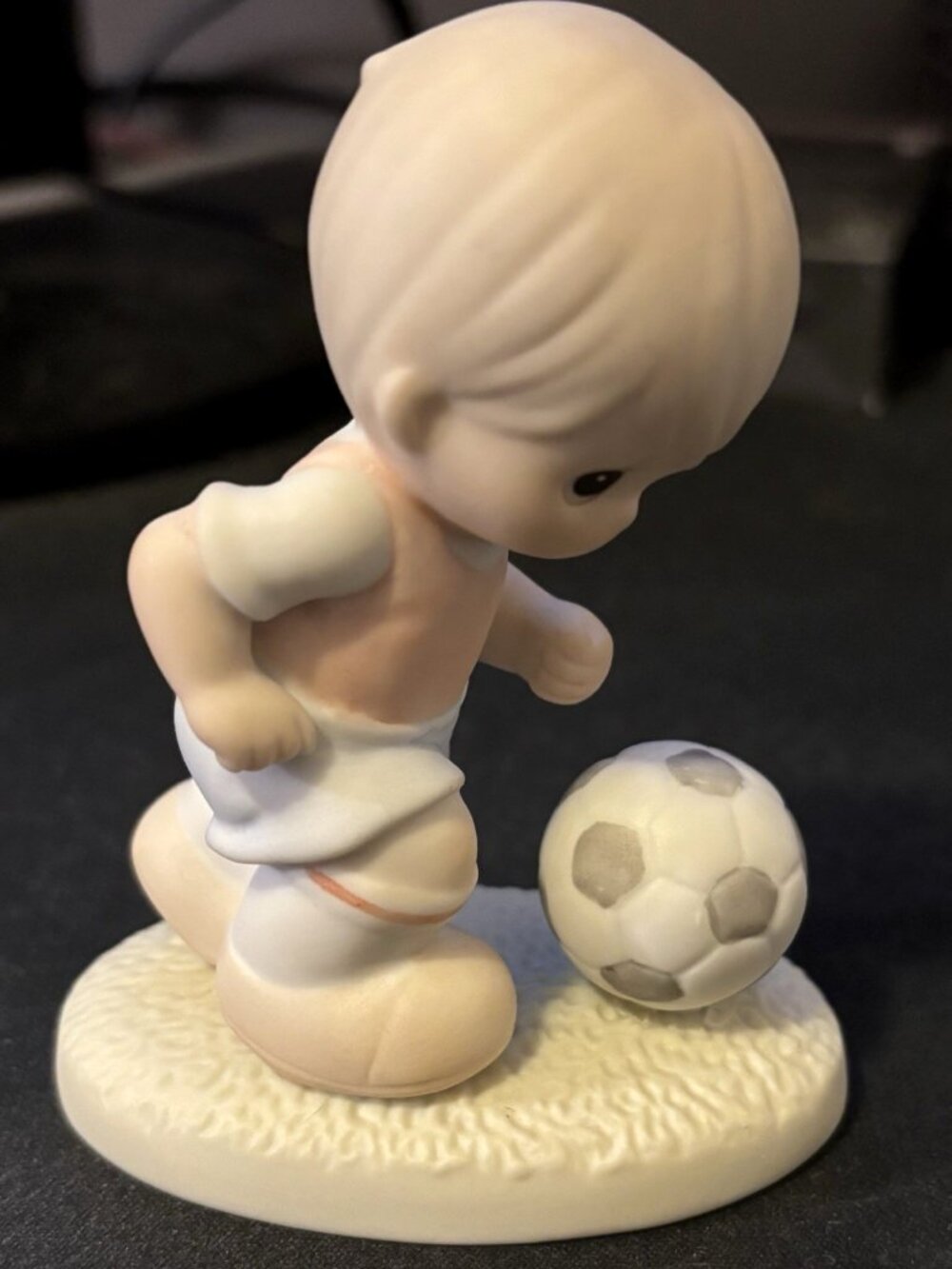 Precious Moments 272612 Enesco 1997 Figurine You'll Always Be A Winner To Me